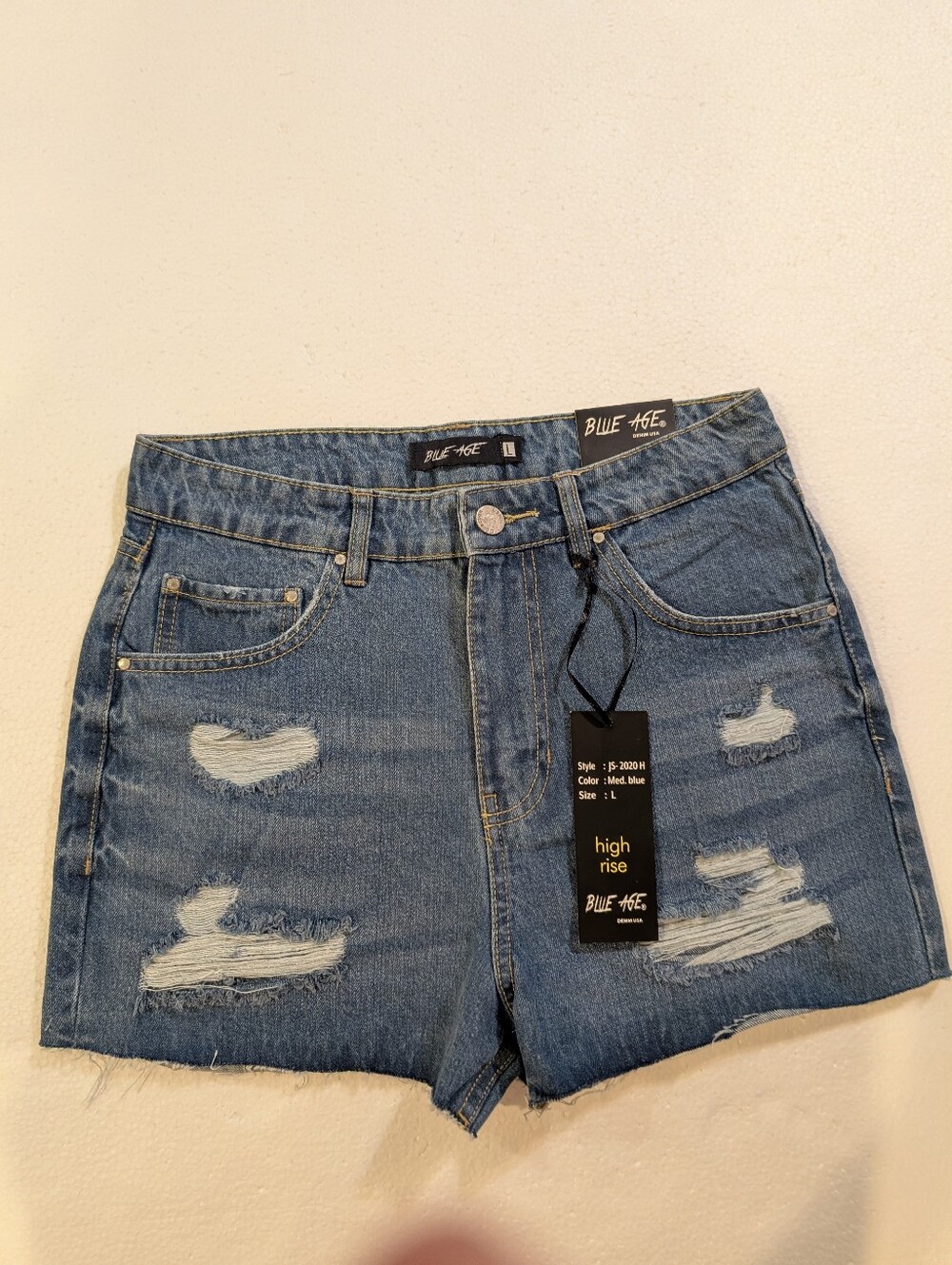 Blue Age High Rise Distressed Denim Shorts NWT Size Large